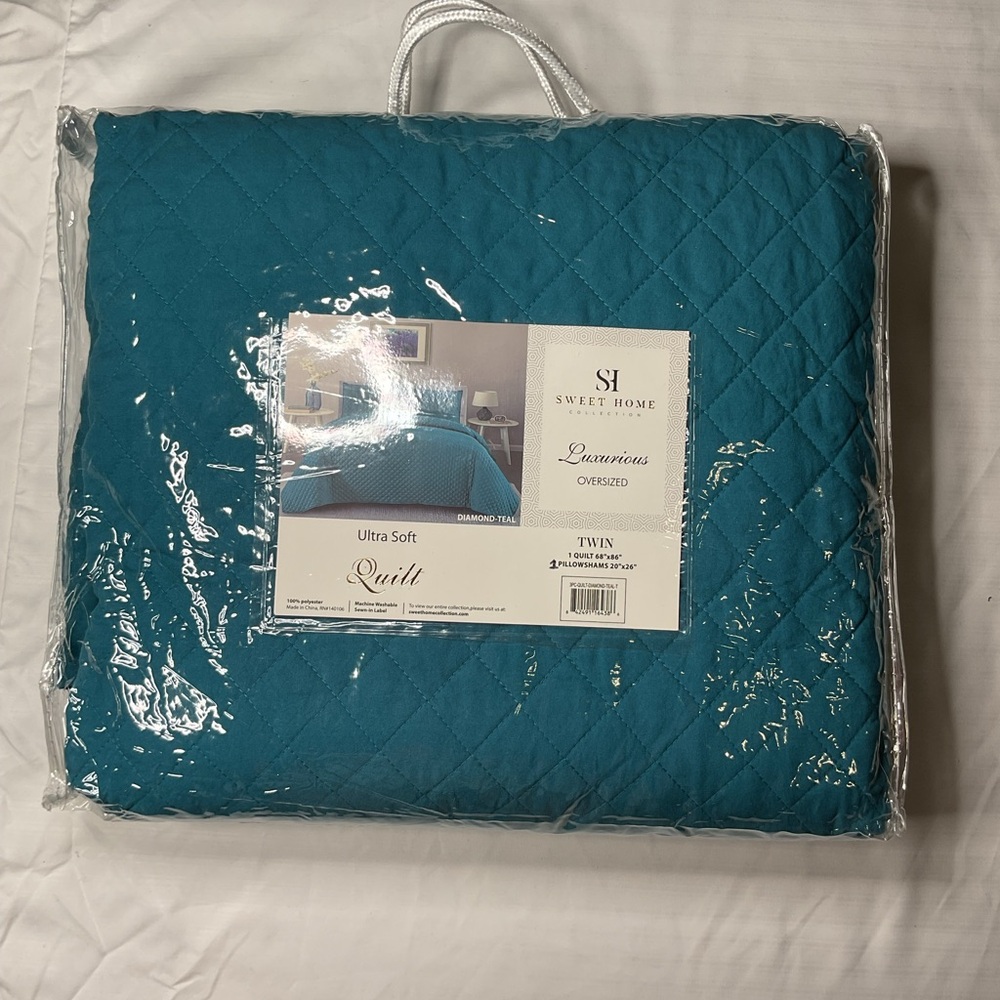 Sweet Home Teal Quilt- Twin